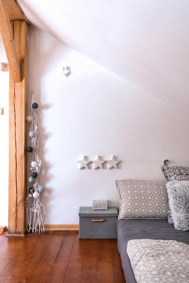 Apartment Neratovice Luaran gambar