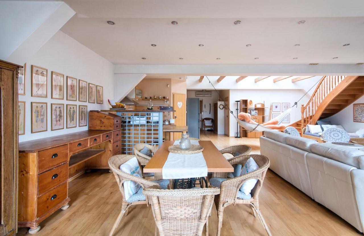 Apartment Neratovice Luaran gambar