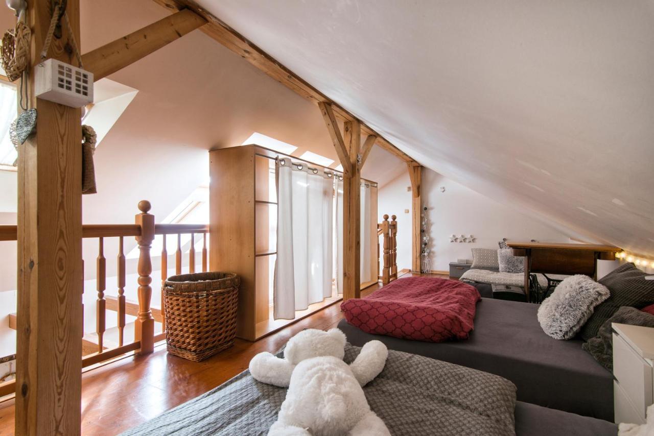 Apartment Neratovice Luaran gambar