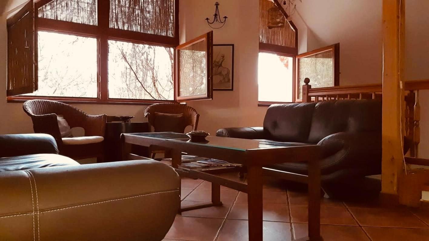 Apartment Neratovice Luaran gambar